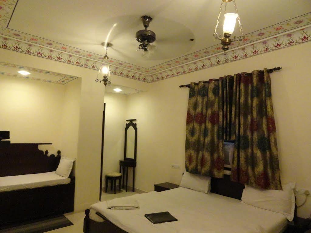 Hotel Miraya Jaipur Bagian luar foto